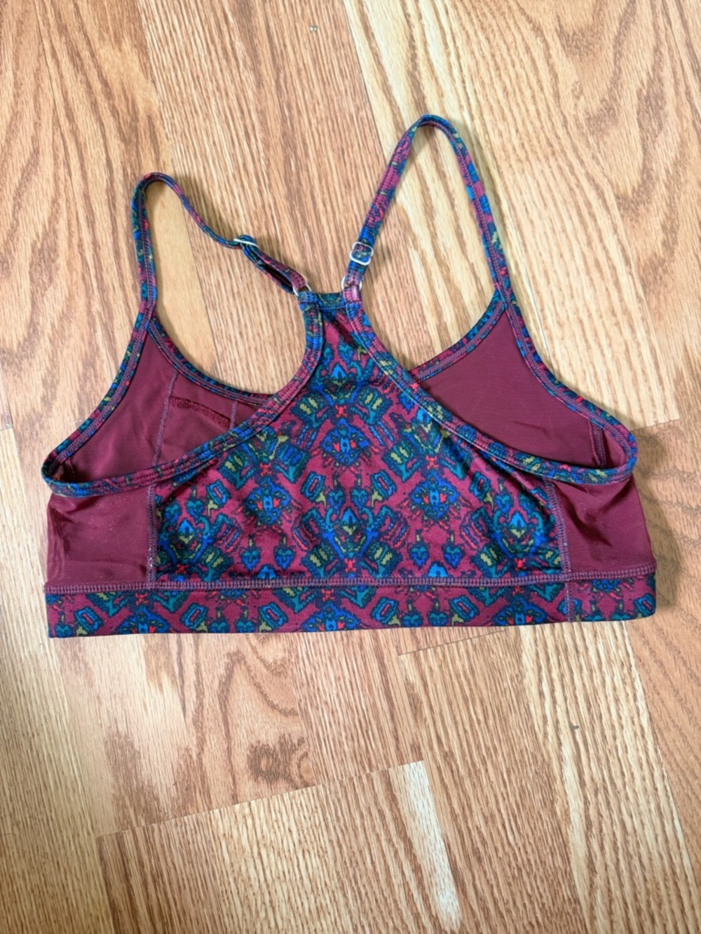 Patterned Racerback Sports Bra - Red & Blue - Picture 2 of 2